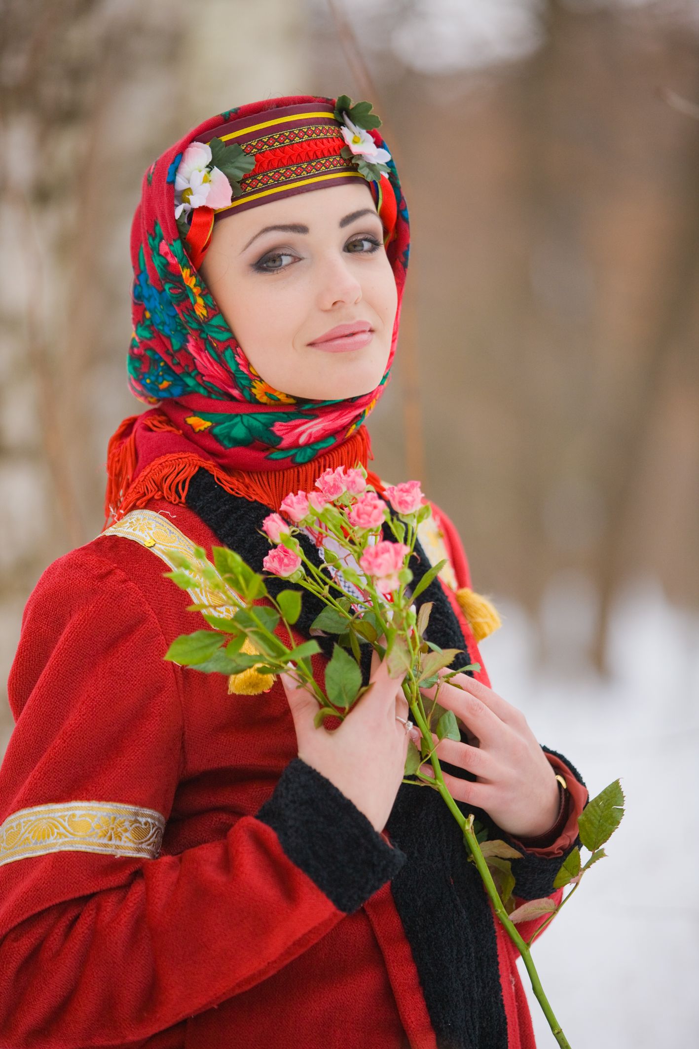 Sexy girl Girls in Slavic costumes in Cota