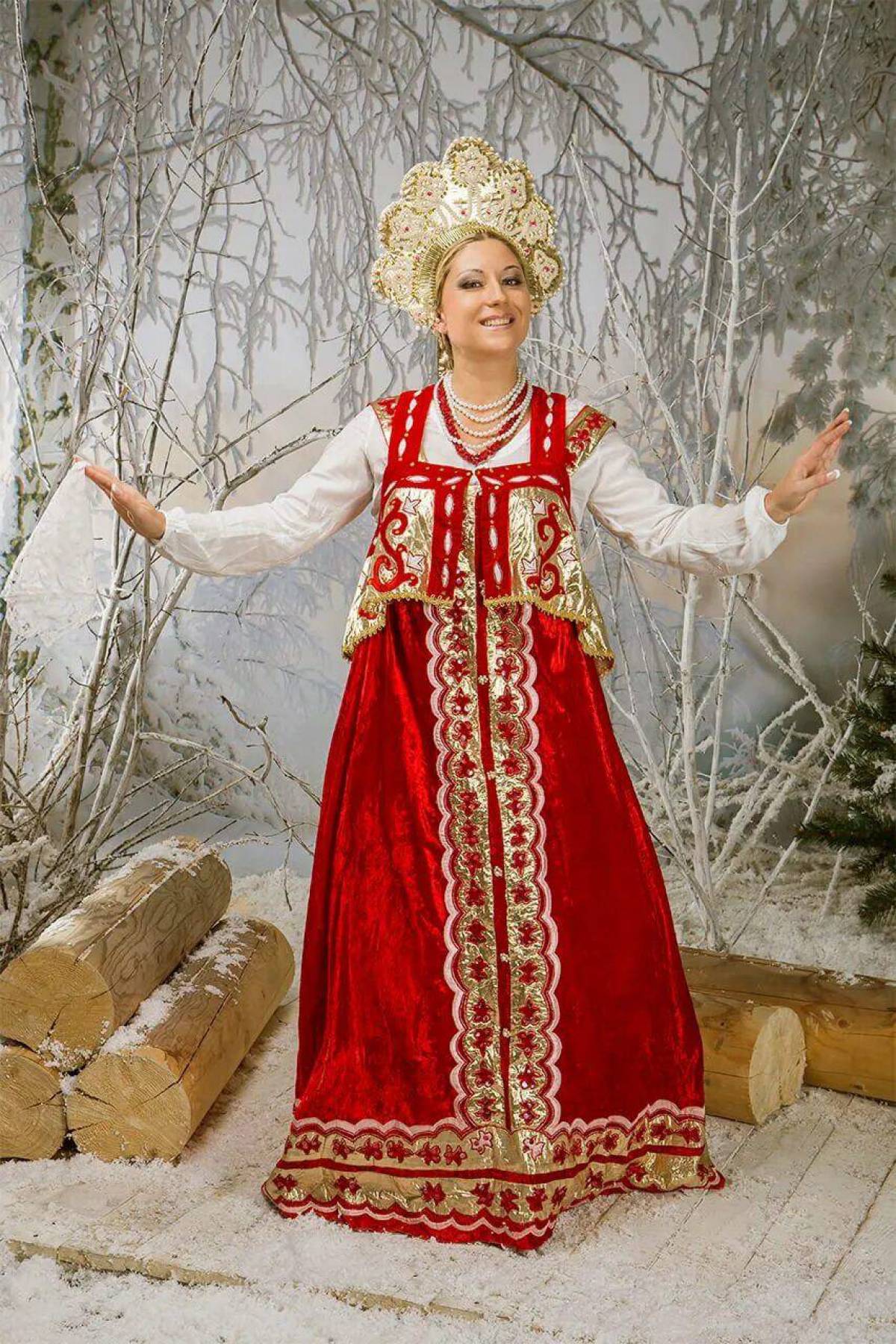 Girls in Slavic costumes in Cota