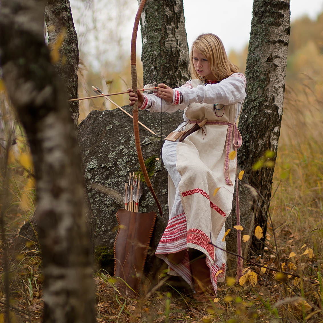 Sexy photo Girls in Slavic costumes in Cota